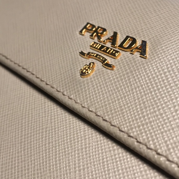 Prada Milano Saffiano Metal Wallet - Picture 2 of 8